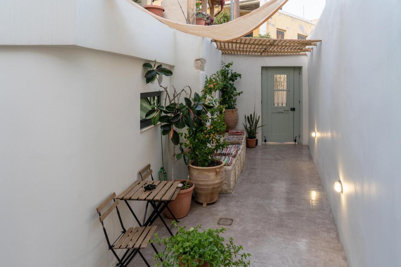 Quattro Domus 2 Townhouse Apartment Heraklion  ภายนอก รูปภาพ