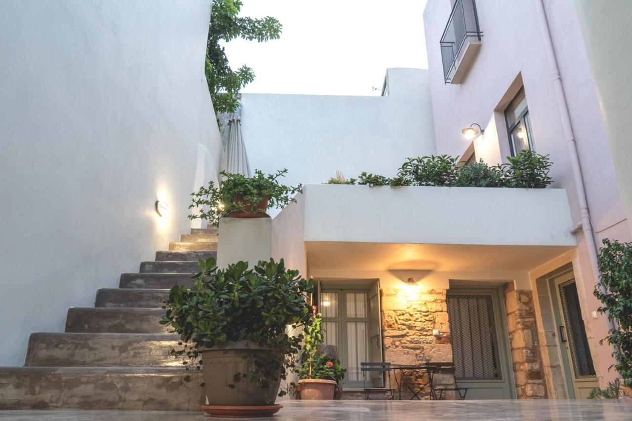 Quattro Domus 2 Townhouse Apartment Heraklion  ภายนอก รูปภาพ